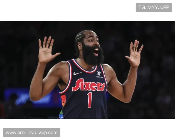 哈登外线送出巧妙妙传,76人在最后一刻反超比分
